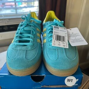 Women’s Adidas Turquoise and Yellow Athletic Shoes